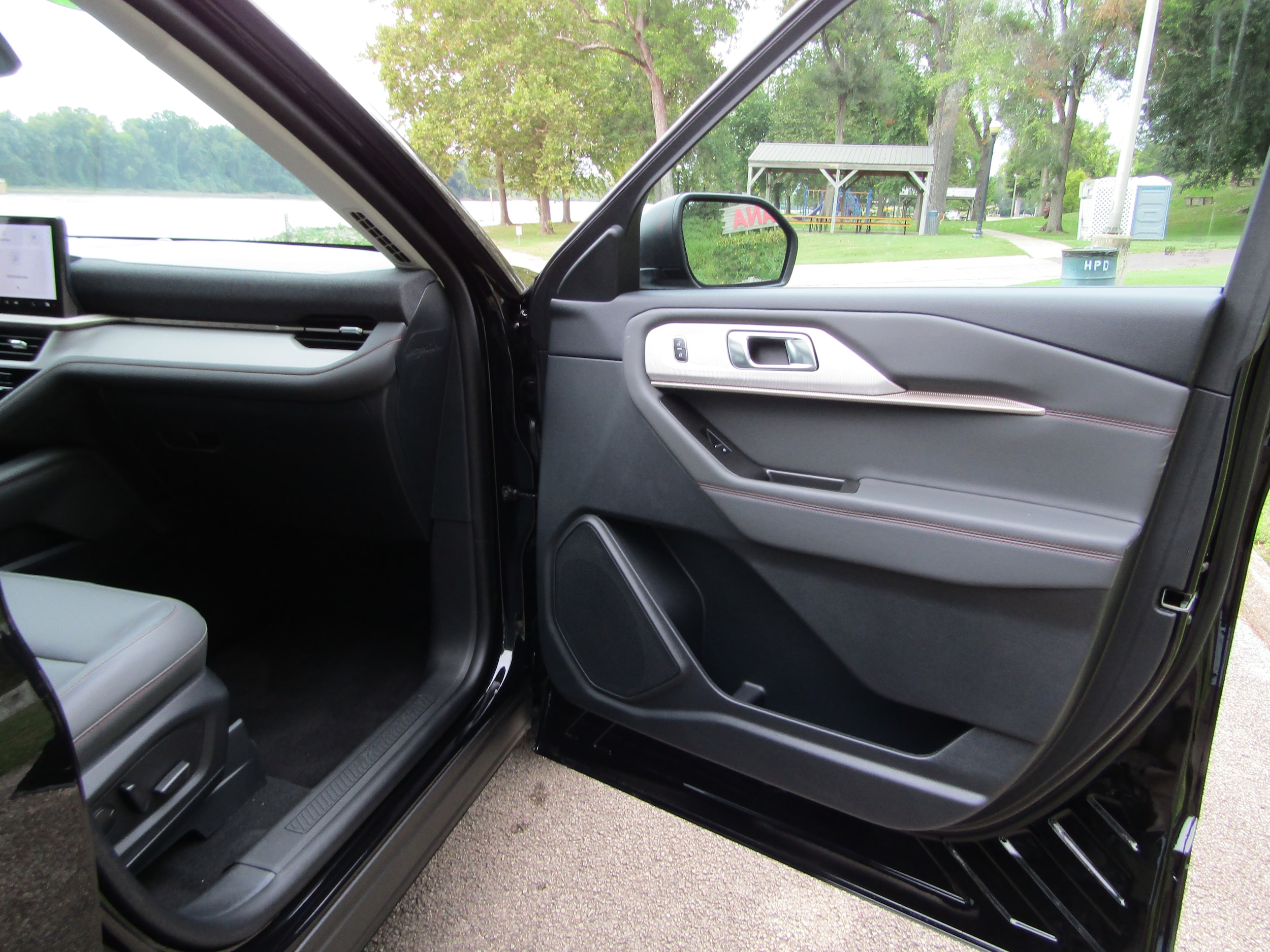 2026 Ford Explorer Active - Photo 28