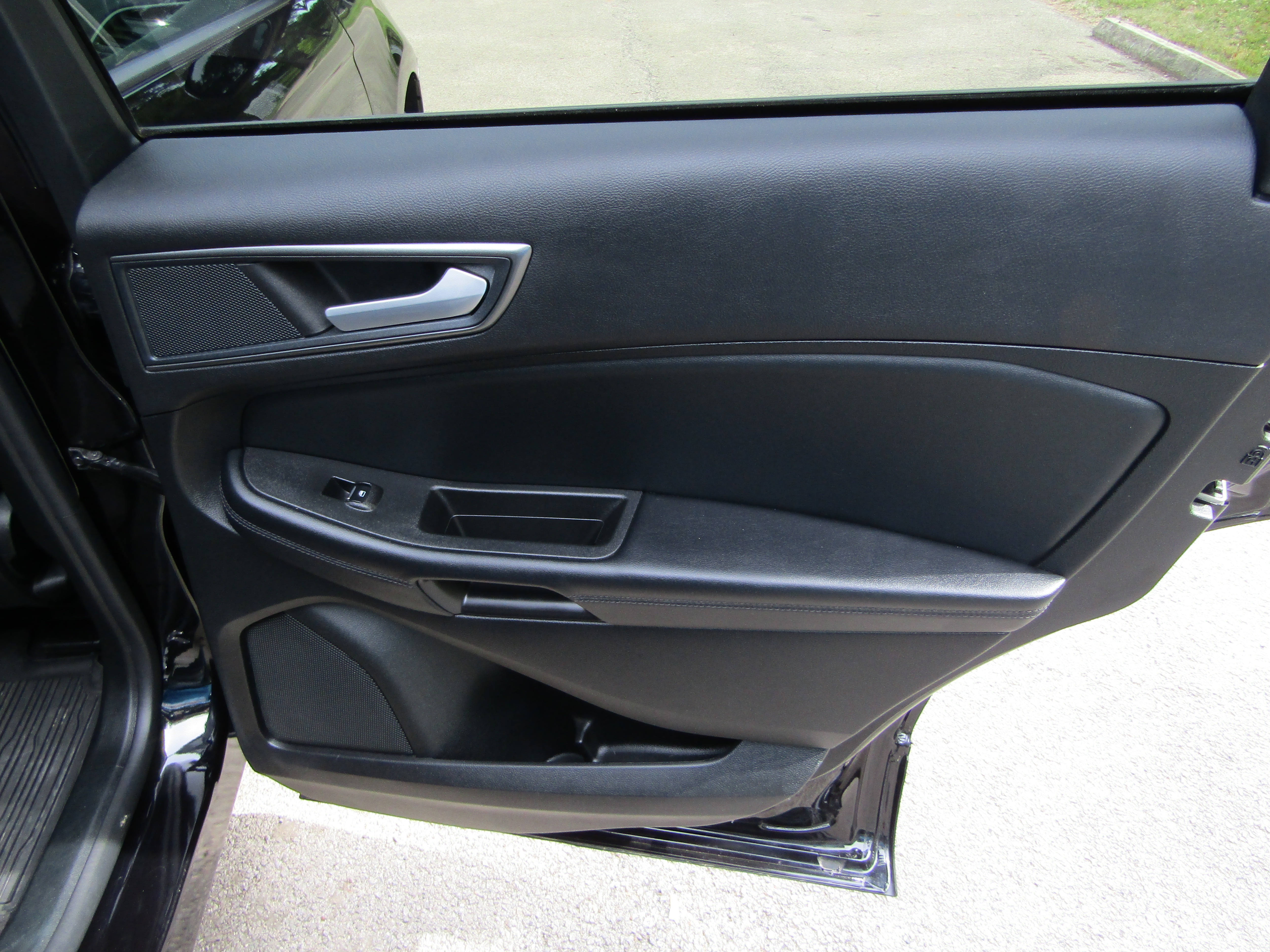 2024 Ford Edge SE - Photo 15