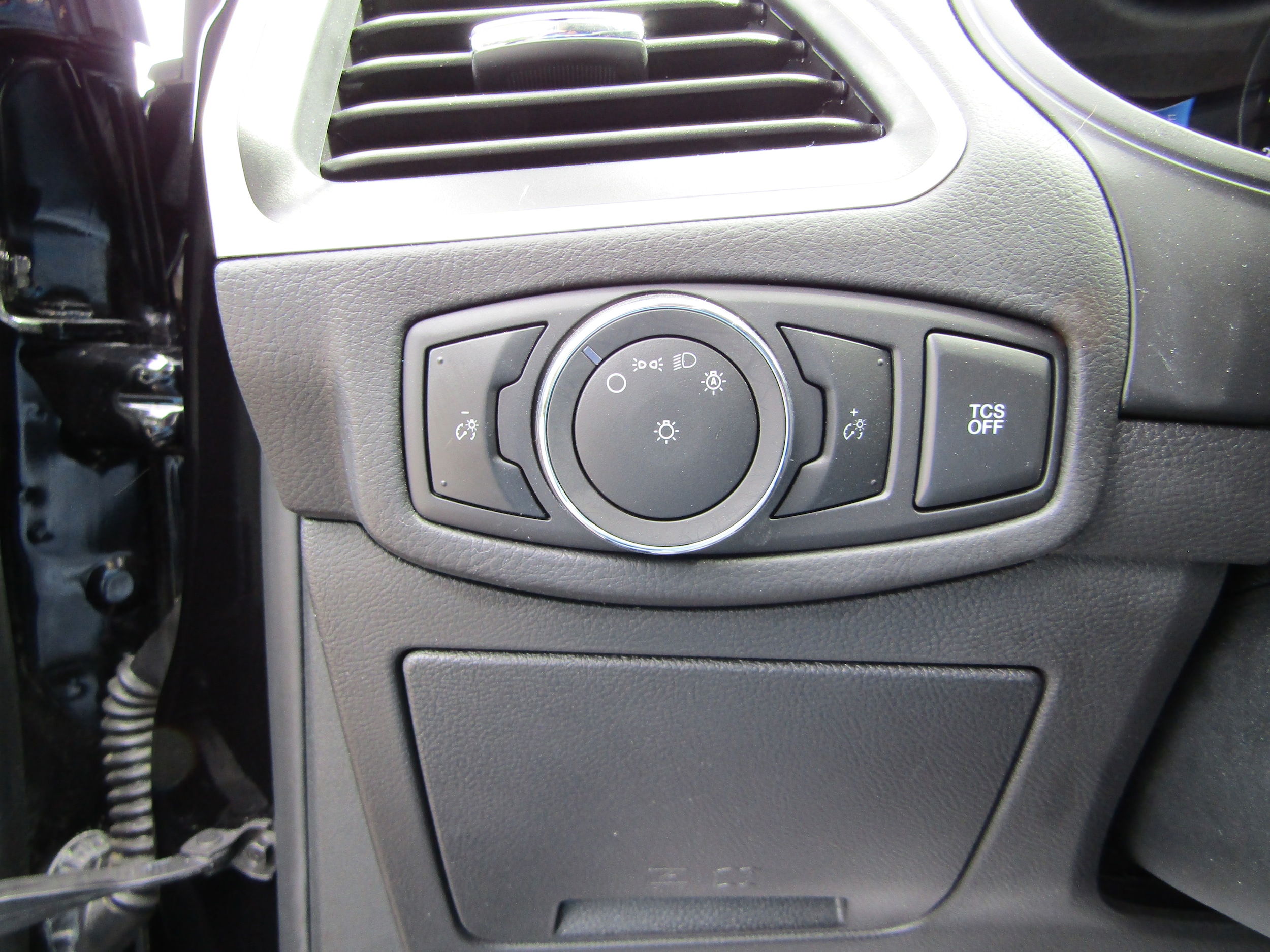 2024 Ford Edge SE - Photo 19