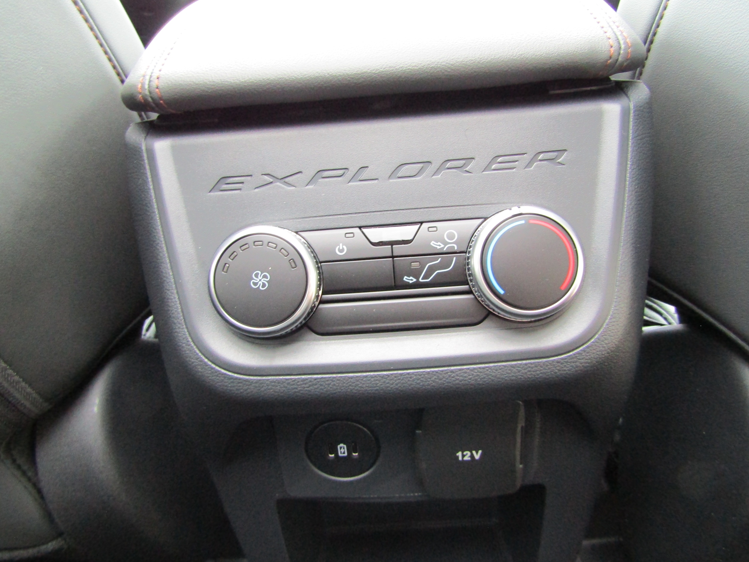 2026 Ford Explorer Active - Photo 37