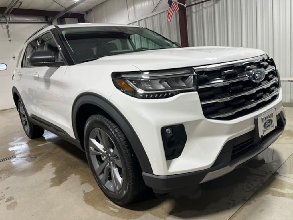 New 2026 Ford Explorer Active 4WD WAGON