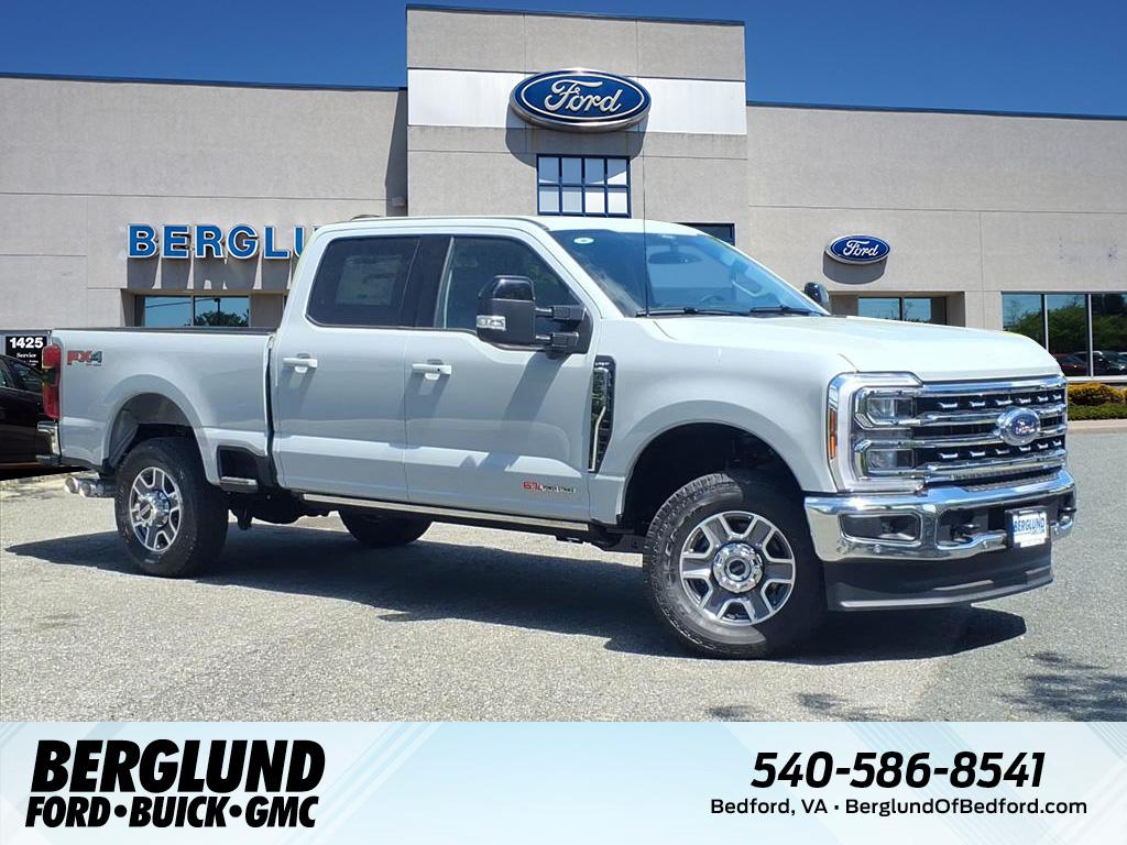 New 2026 Ford F-250 Super Duty Lariat 4x4 Lariat Crew Cab 6.8 ft. SB Pickup