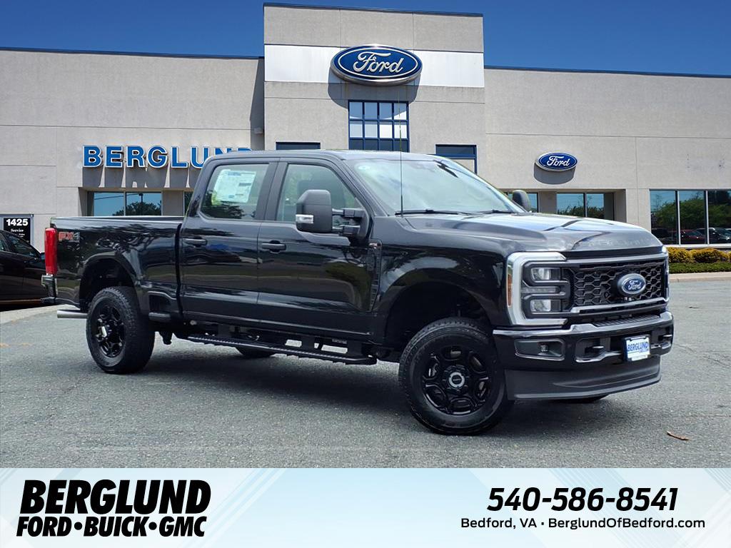 New 2026 Ford F-250 Super Duty XL 4x4 XL Crew Cab 6.8 ft. SB Pickup