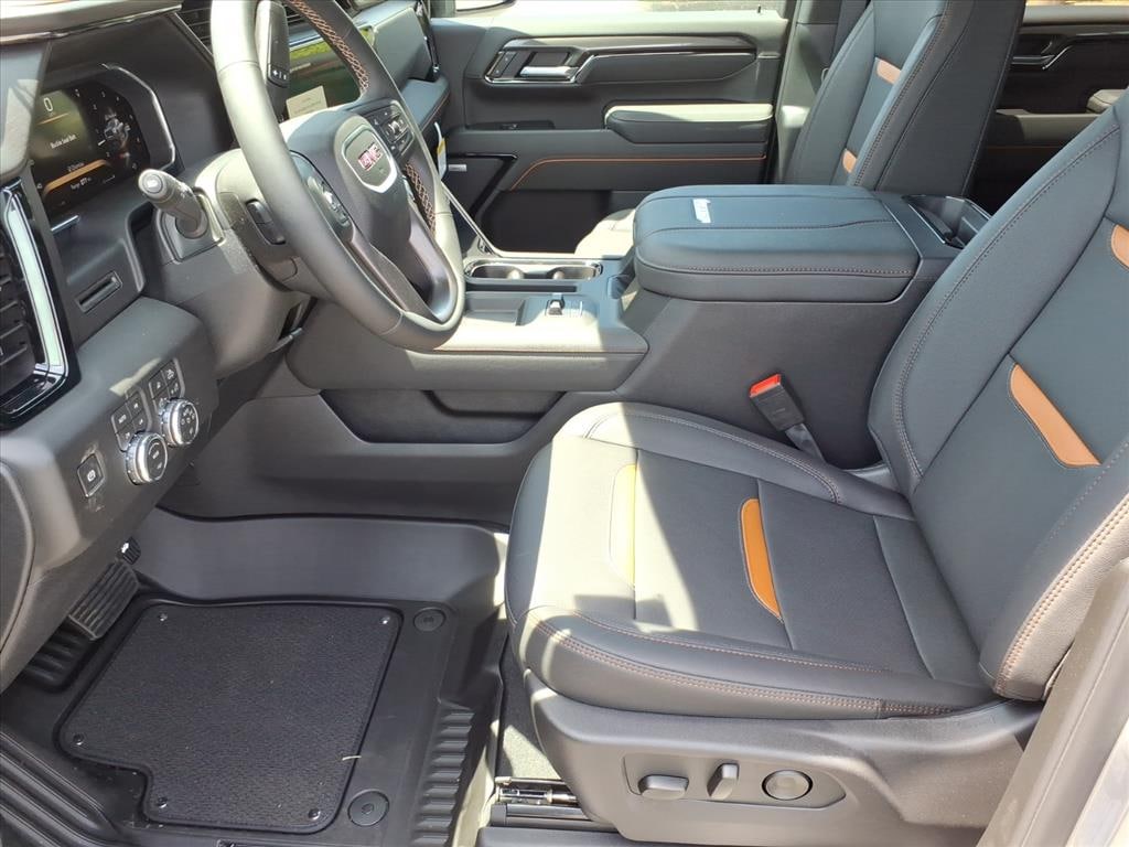 New 2026 GMC Sierra 2500HD AT4 4x4 AT4 Crew Cab SB