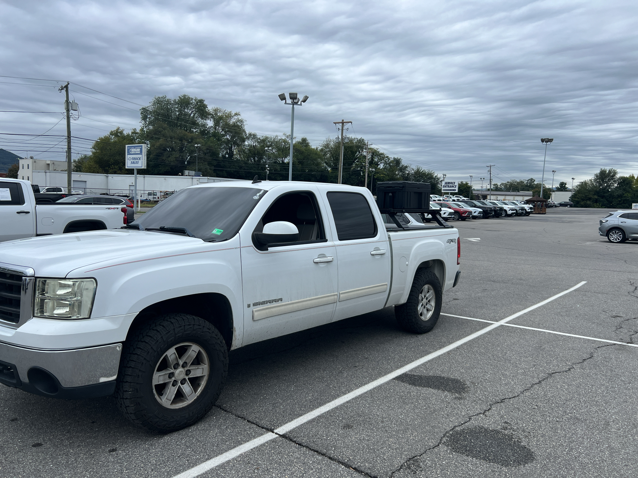Used 2008 GMC Sierra Cab; Crew