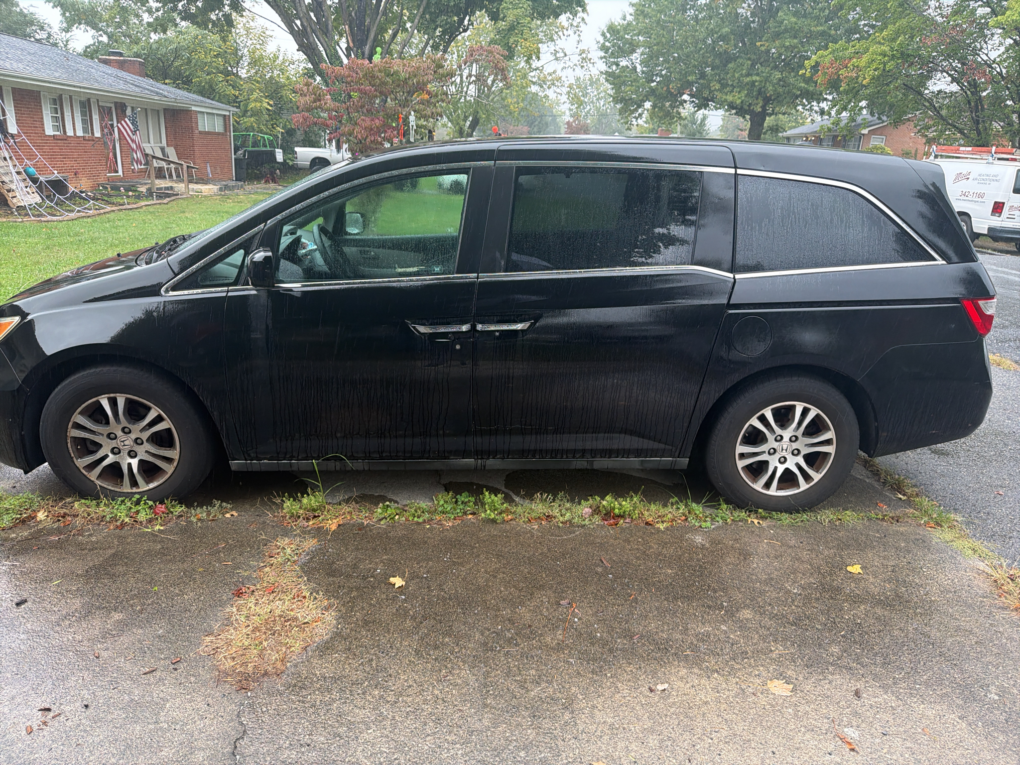 Used 2011 Honda Odyssey EX-L Van
