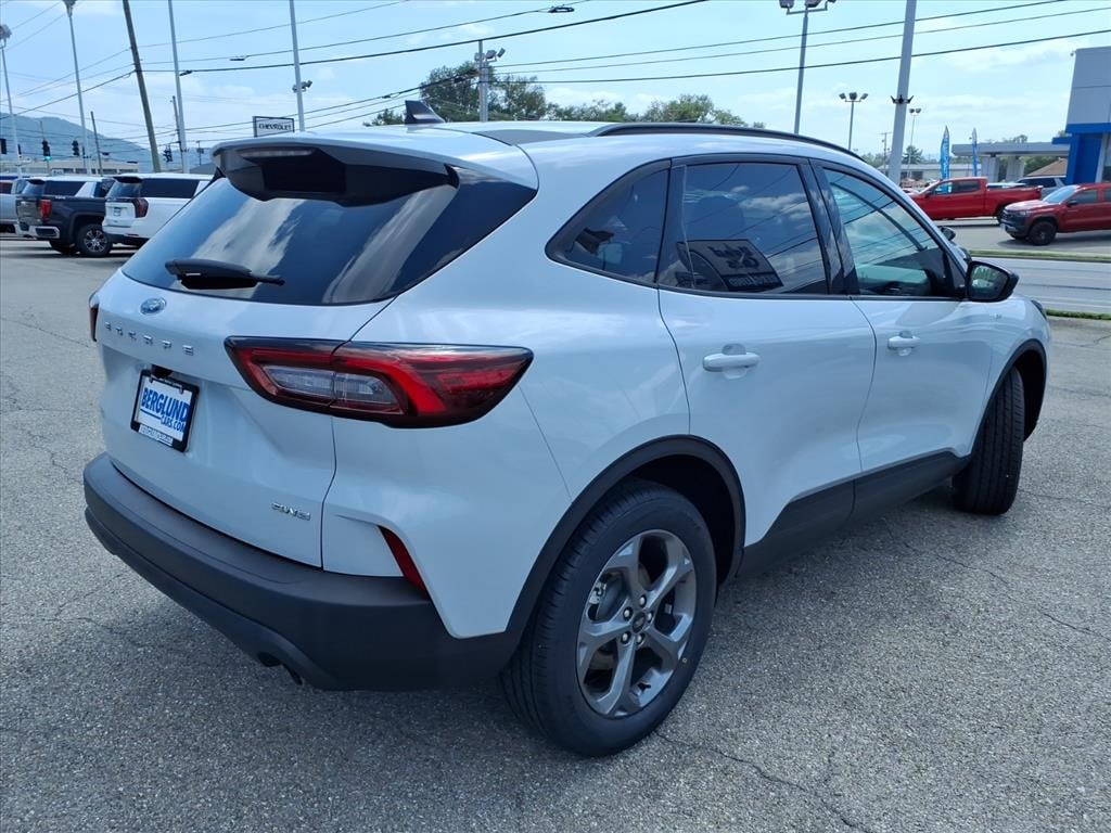 Used 2025 Ford Escape ST Line Wagon