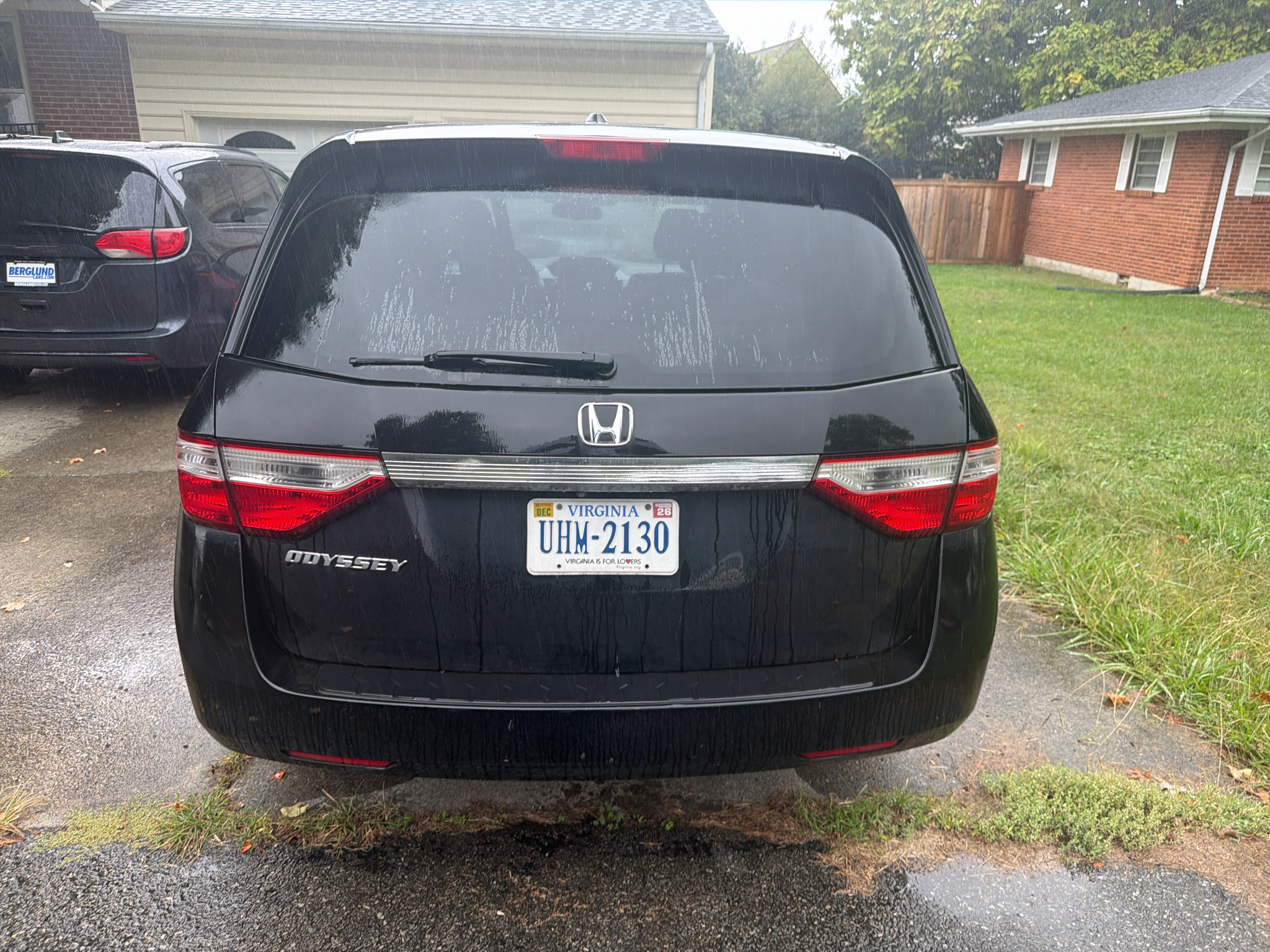 Used 2011 Honda Odyssey EX-L Van
