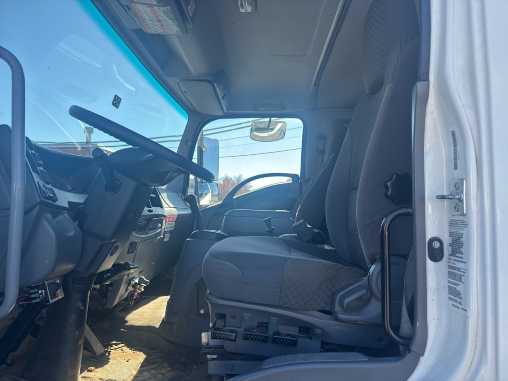 2019 Chevrolet Silverado 5500HD - Photo 5