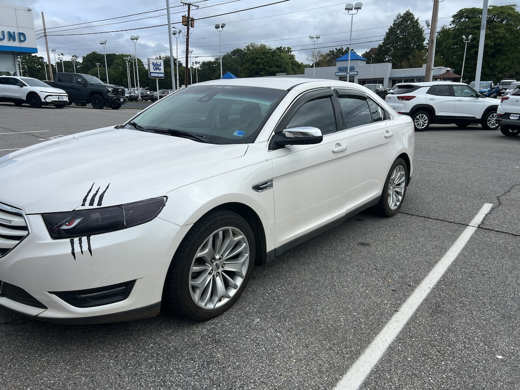 Used 2017 Ford Taurus Limited Sedan