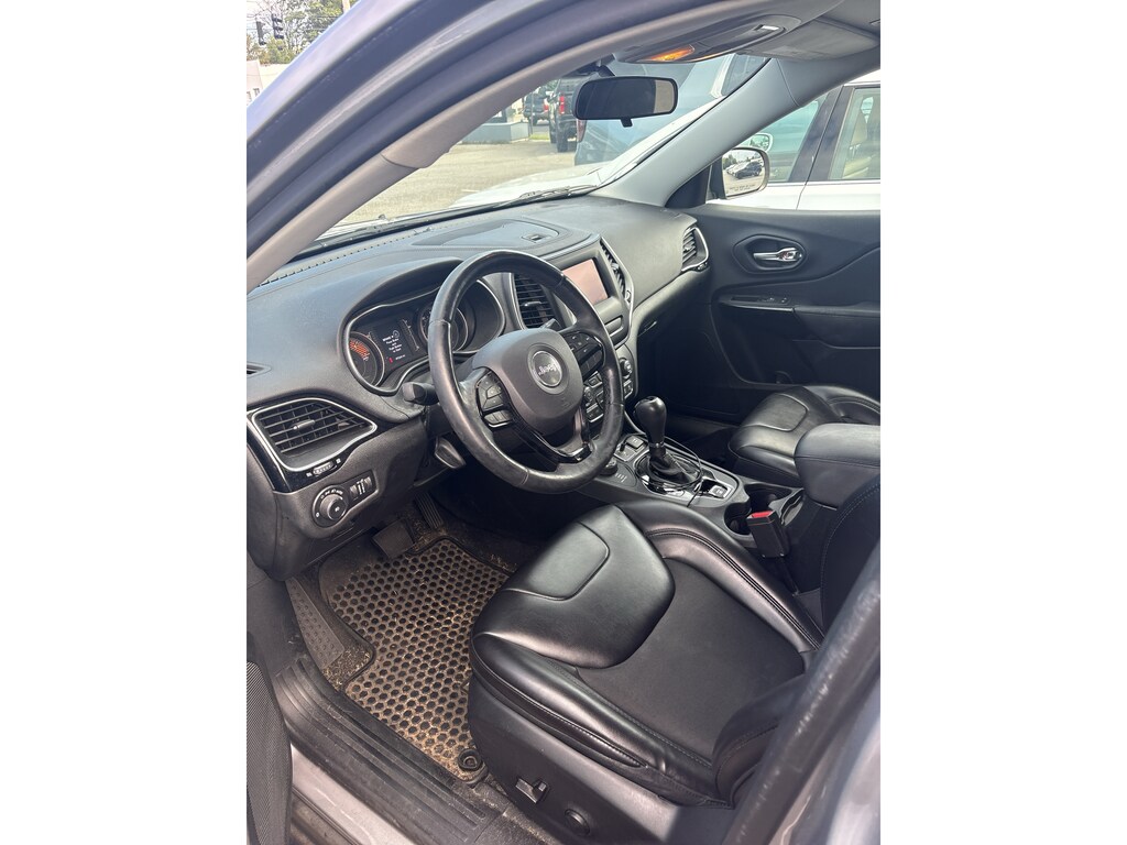 Used 2019 Jeep Cherokee Altitude Sport Utility
