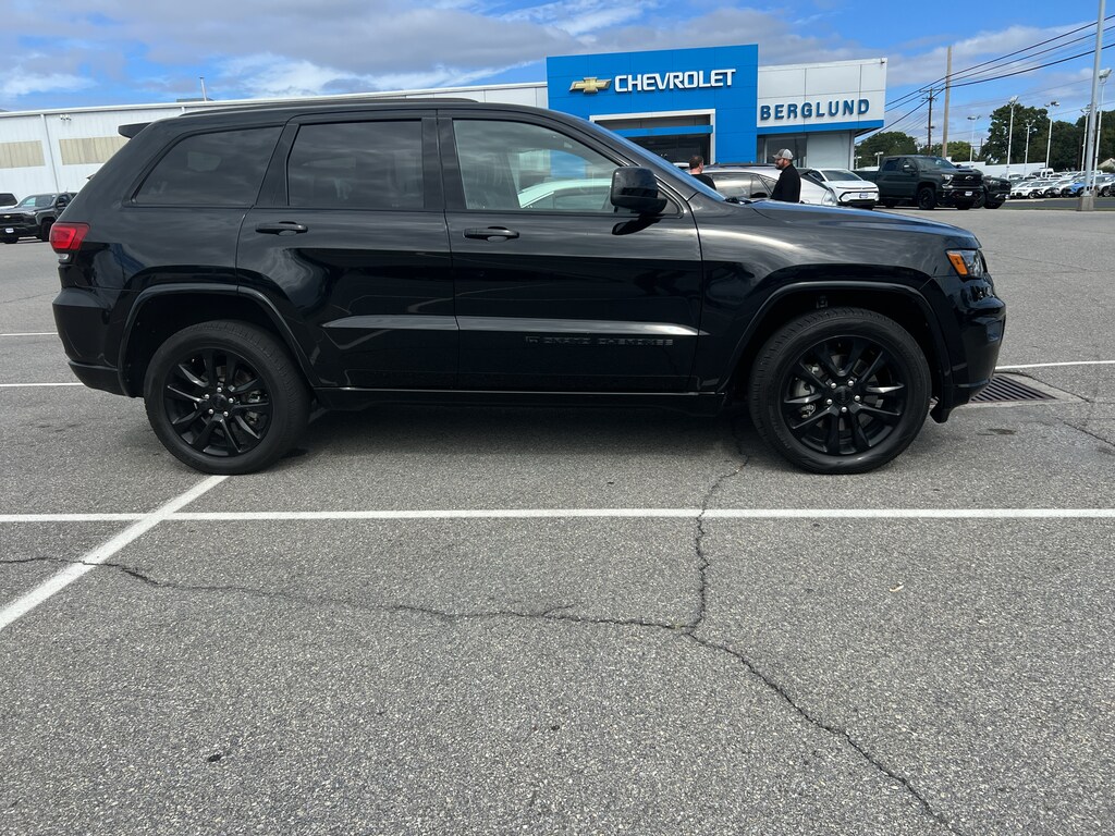 Used 2022 Jeep Grand Cherokee WK Laredo X Sport Utility