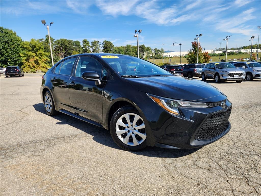 Used 2022 Toyota Corolla LE Sedan