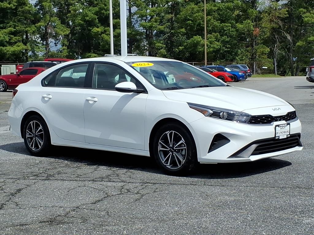 Used 2024 Kia Forte LXS Sedan