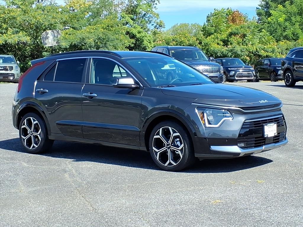 New 2026 Kia Niro SX Touring Sport Utility