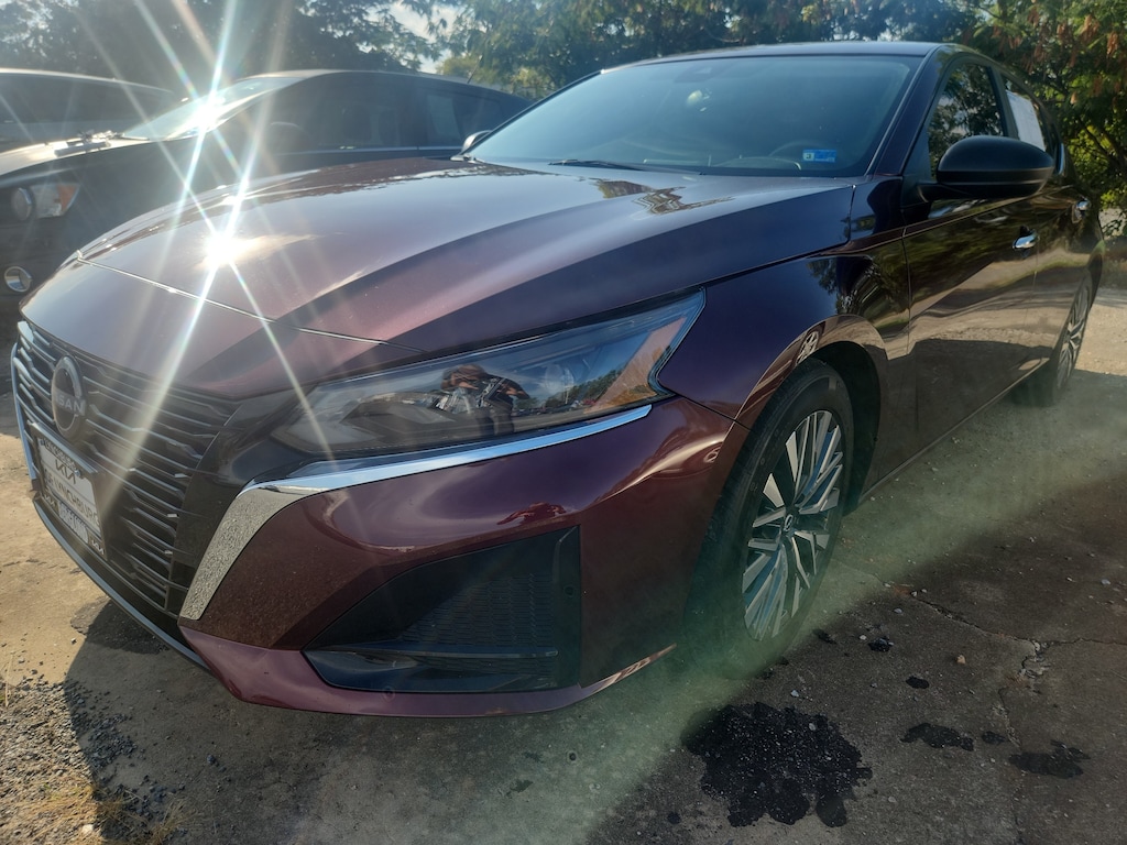 Used 2024 Nissan Altima 2.5 SV Sedan
