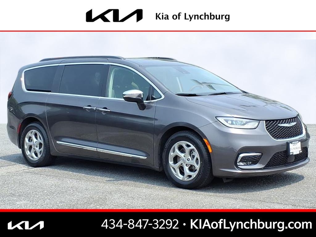 Used 2023 Chrysler Pacifica Limited Passenger Van