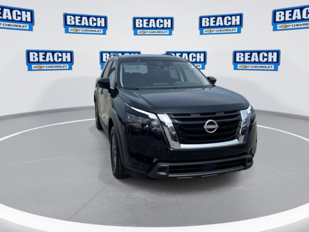 Used 2025 Nissan Pathfinder SV SUV