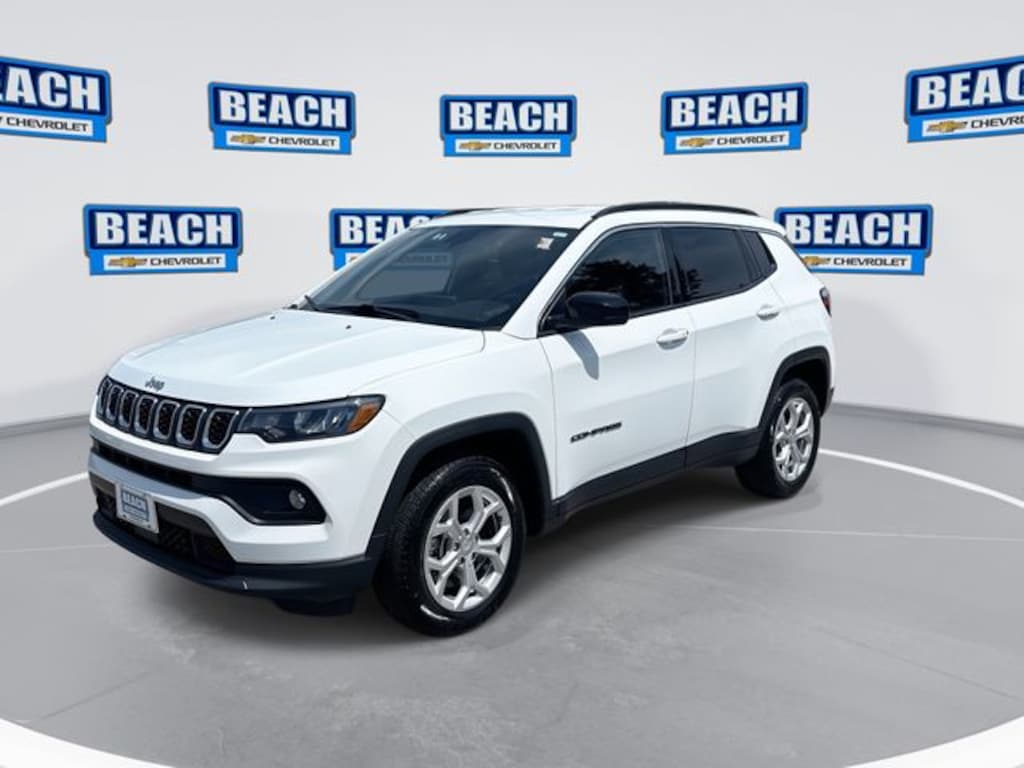 Used 2024 Jeep Compass Latitude SUV