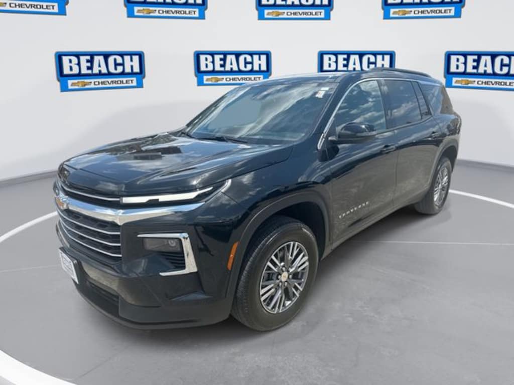 Used 2026 Chevrolet Traverse LT SUV