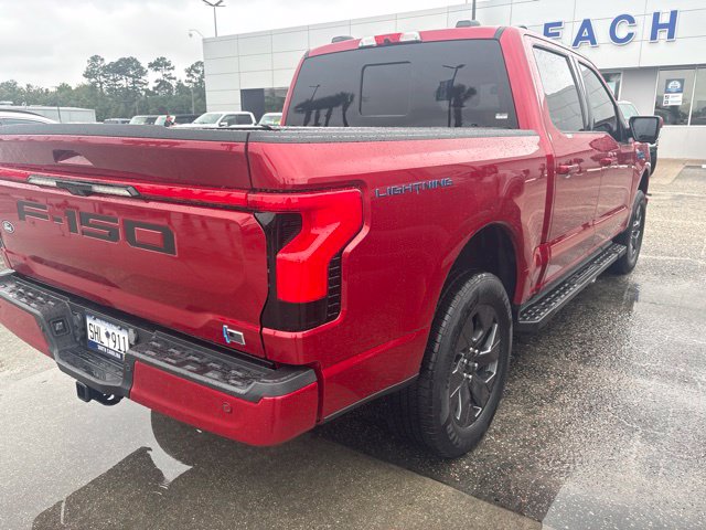 Used 2024 Ford F-150 Lightning Lariat Truck