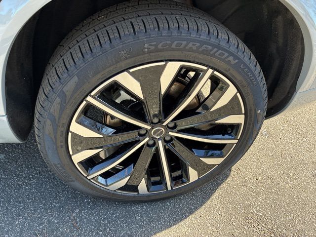2026 Volvo XC90 Ultra - Photo 12