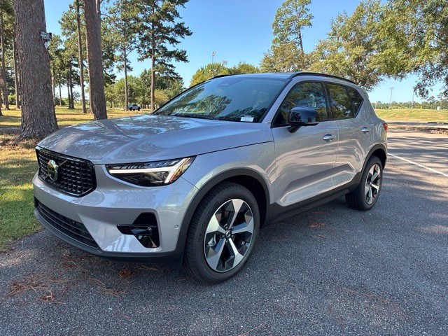 2026 Volvo XC40 Plus