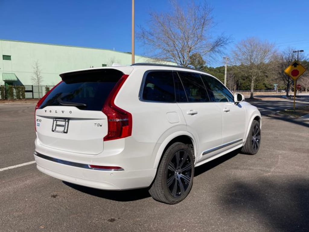 Used 2025 Volvo XC90 plug-in hybrid T8 Core 7-Seater SUV