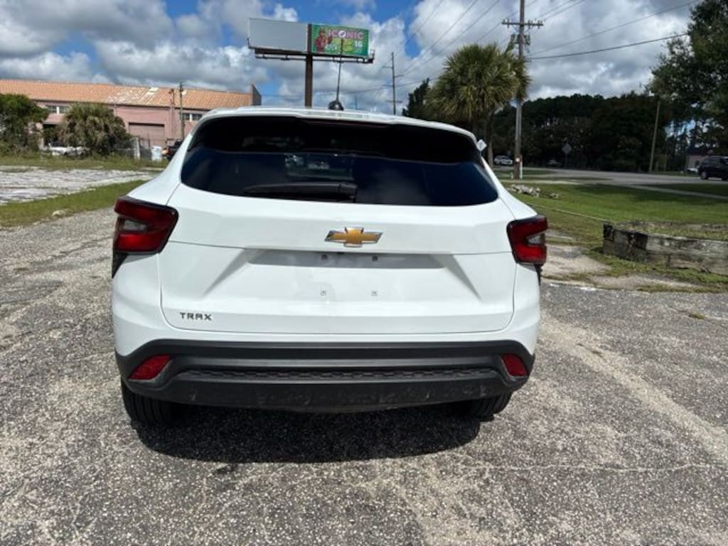 Used 2026 Chevrolet Trax LS SUV