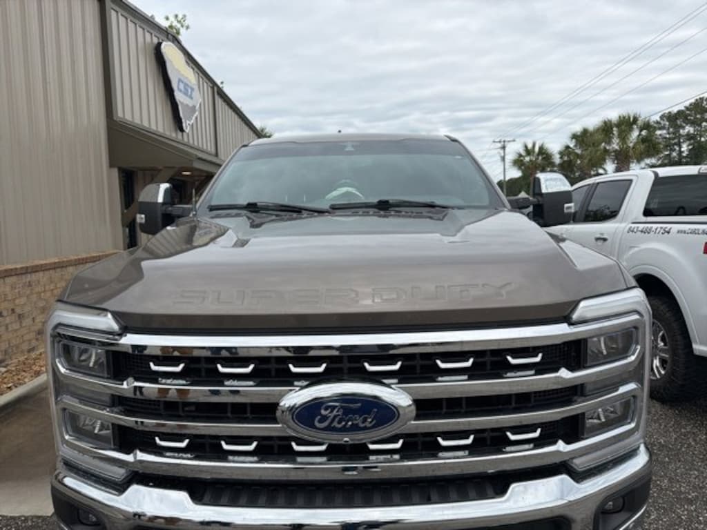 Used 2023 Ford F-250SD Lariat Truck