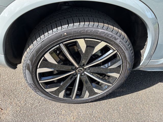 2026 Volvo XC90 Ultra - Photo 15