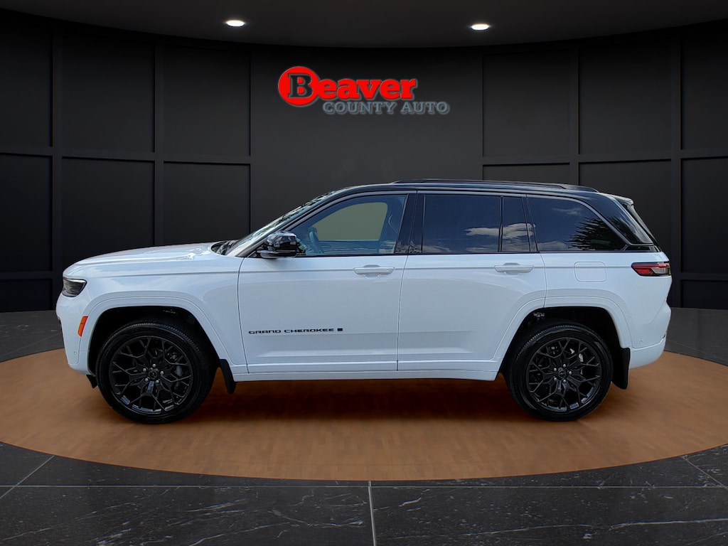 New 2027 Jeep Grand Cherokee Summit Sport Utility