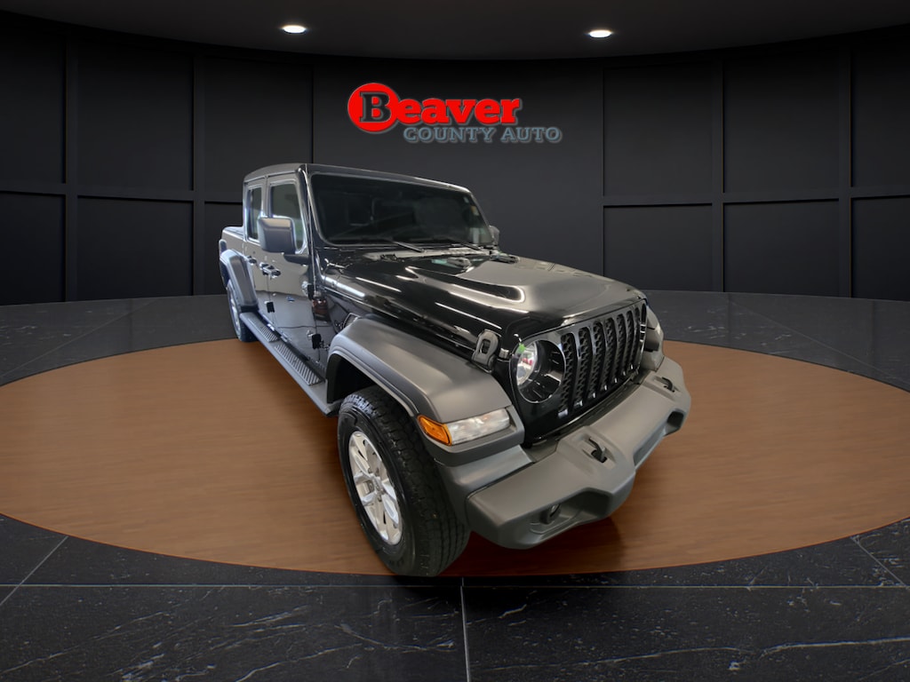 Used 2021 Jeep Gladiator Sport Sport 4x4