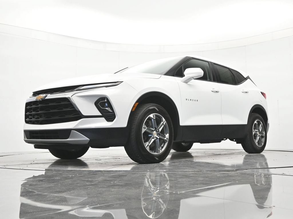 2025 Chevrolet Blazer 2LT - Photo 36