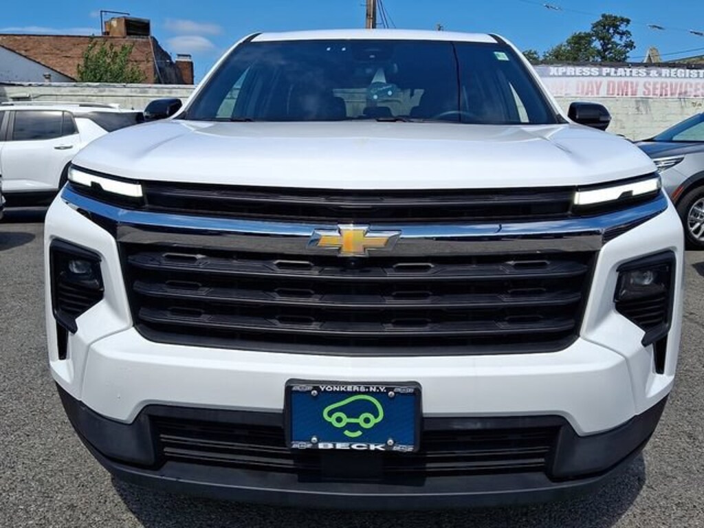 Used 2024 Chevrolet Traverse LS SUV