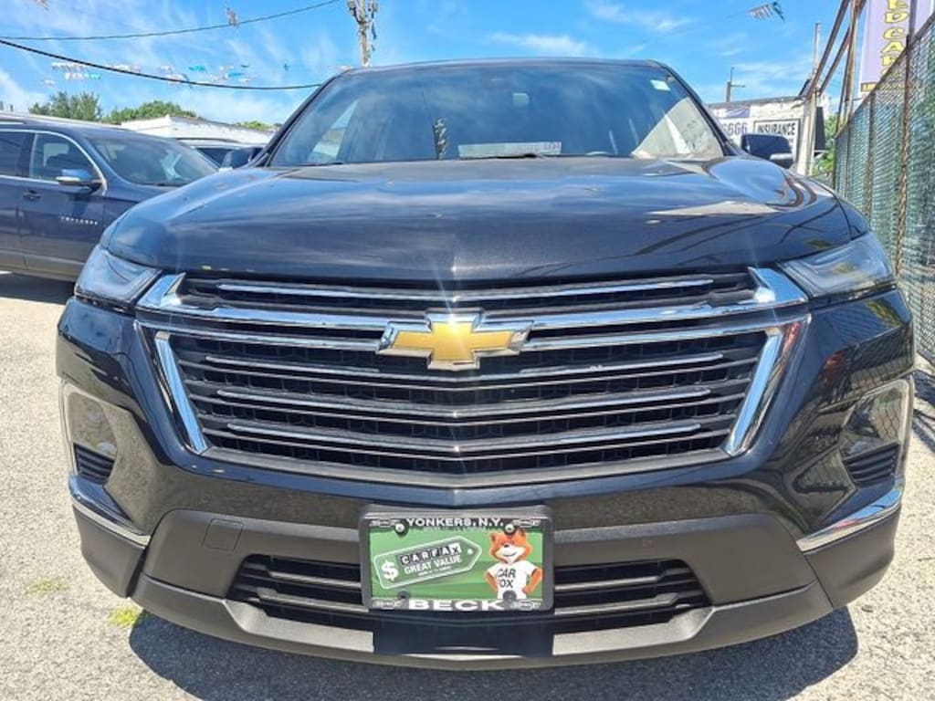 Used 2023 Chevrolet Traverse LT Cloth SUV