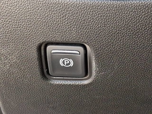 2021 Chevrolet Blazer 2LT - Photo 25
