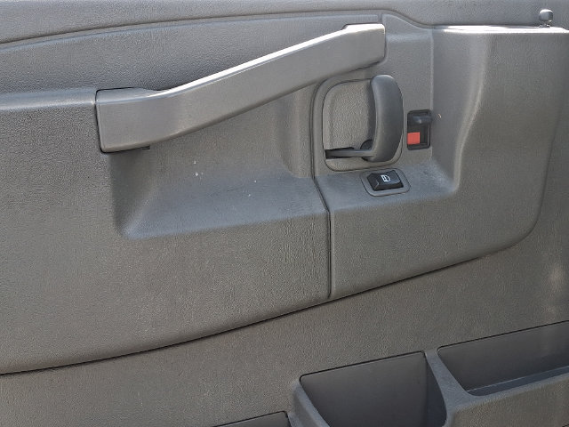 2023 Chevrolet Express Cargo Work Van - Photo 10