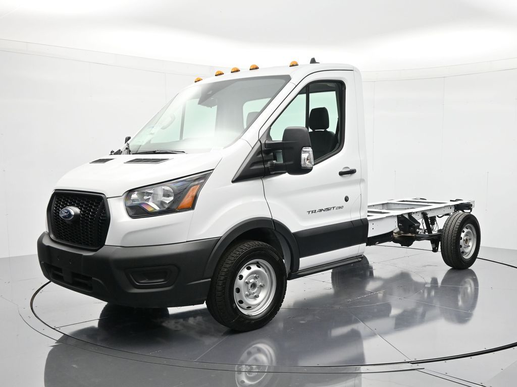 2025 Ford Transit Chassis Cab