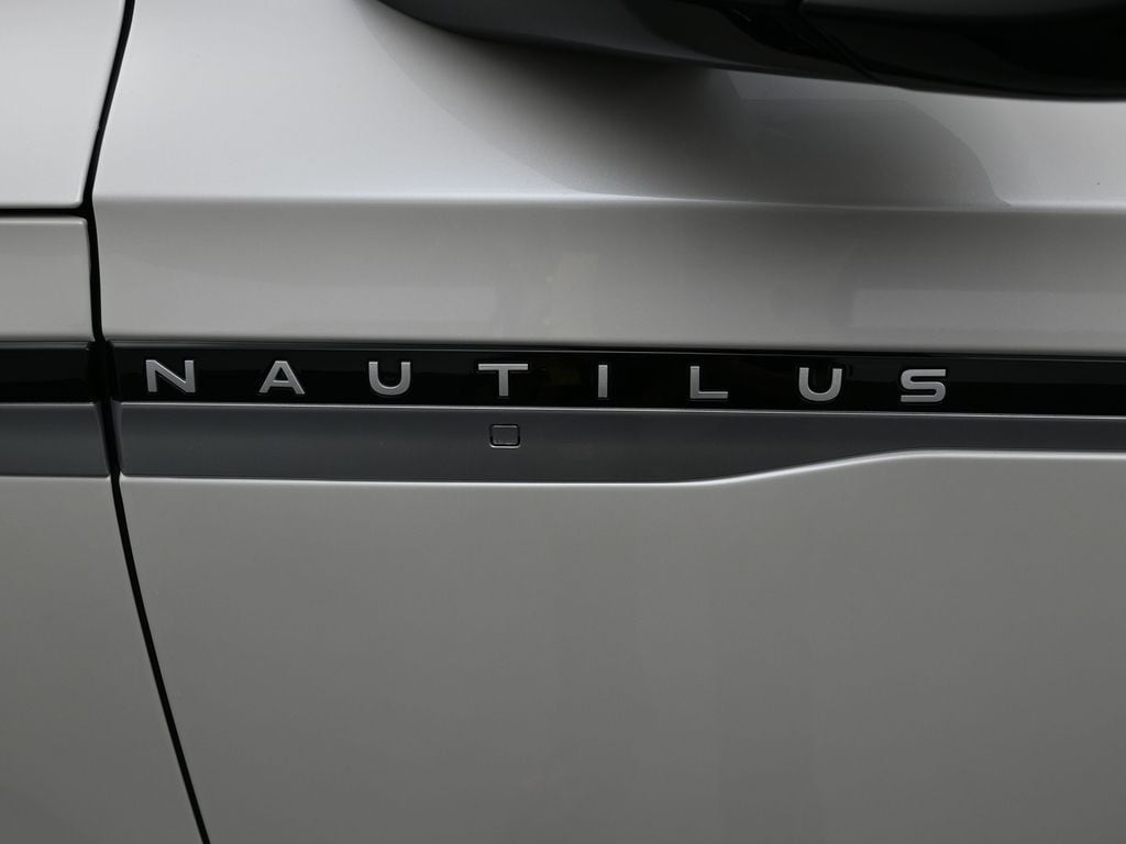 2026 Lincoln Nautilus Premiere - Photo 11
