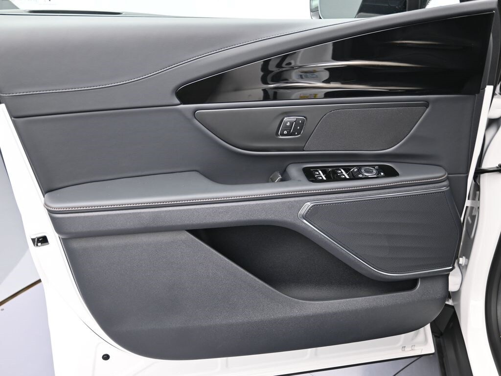 2026 Lincoln Nautilus Premiere - Photo 12