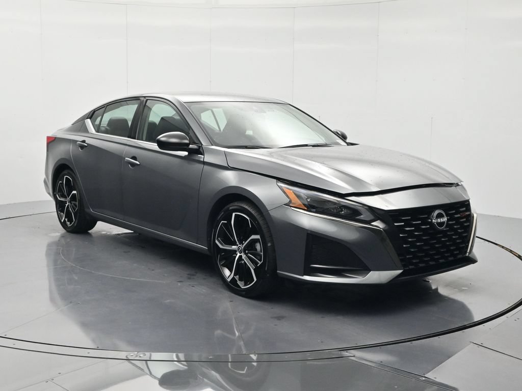 Used 2025 Nissan Altima 2.5 SR Sedan