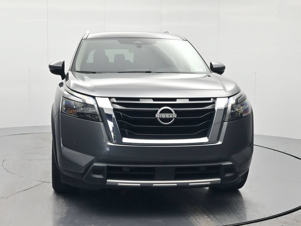 Used 2025 Nissan Pathfinder SL SUV