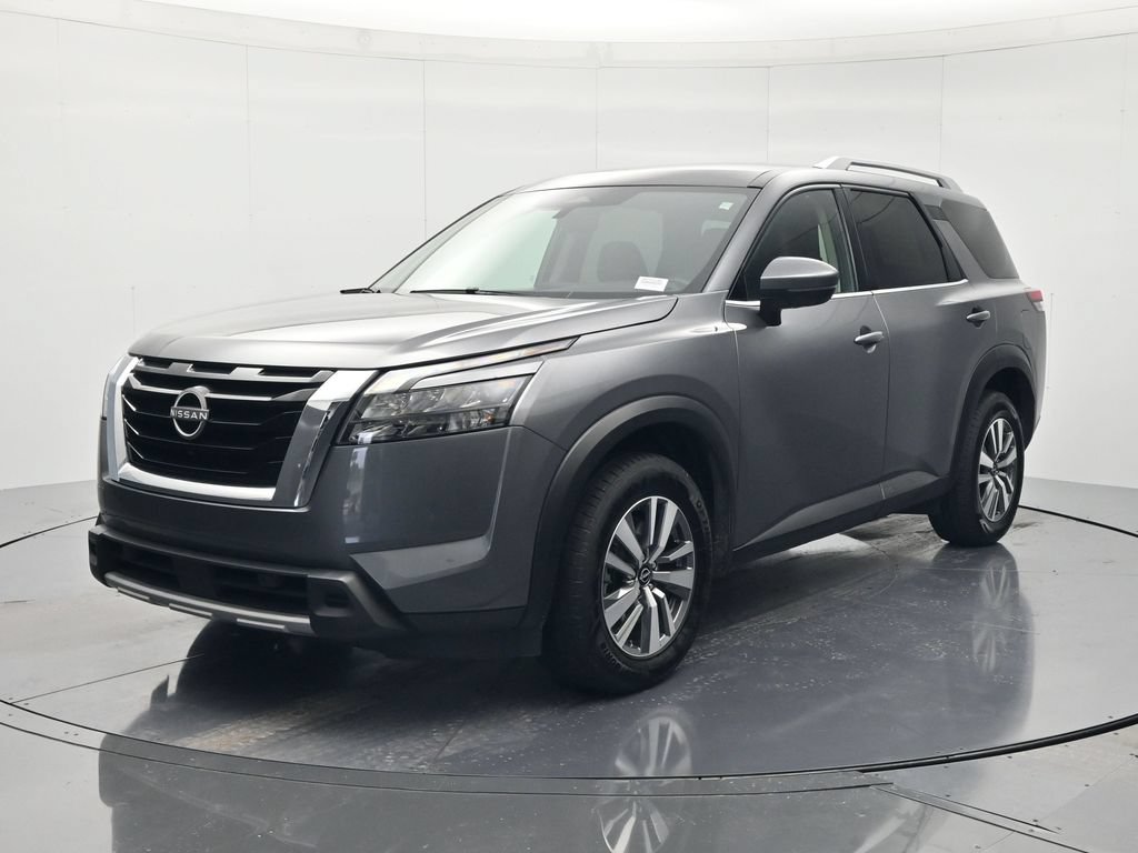 Used 2025 Nissan Pathfinder SL SUV