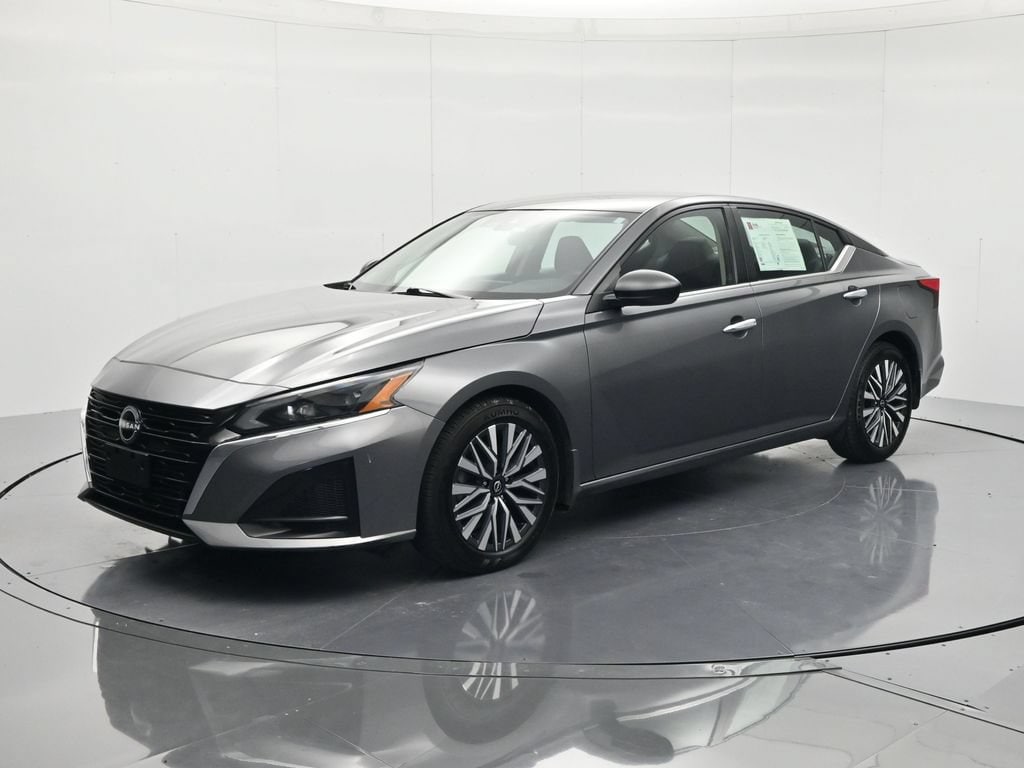 2024 Nissan Altima SV