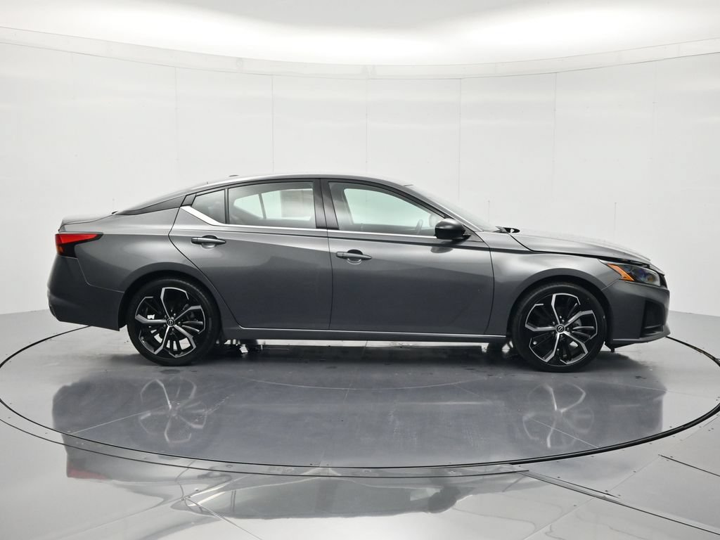 Used 2025 Nissan Altima 2.5 SR Sedan