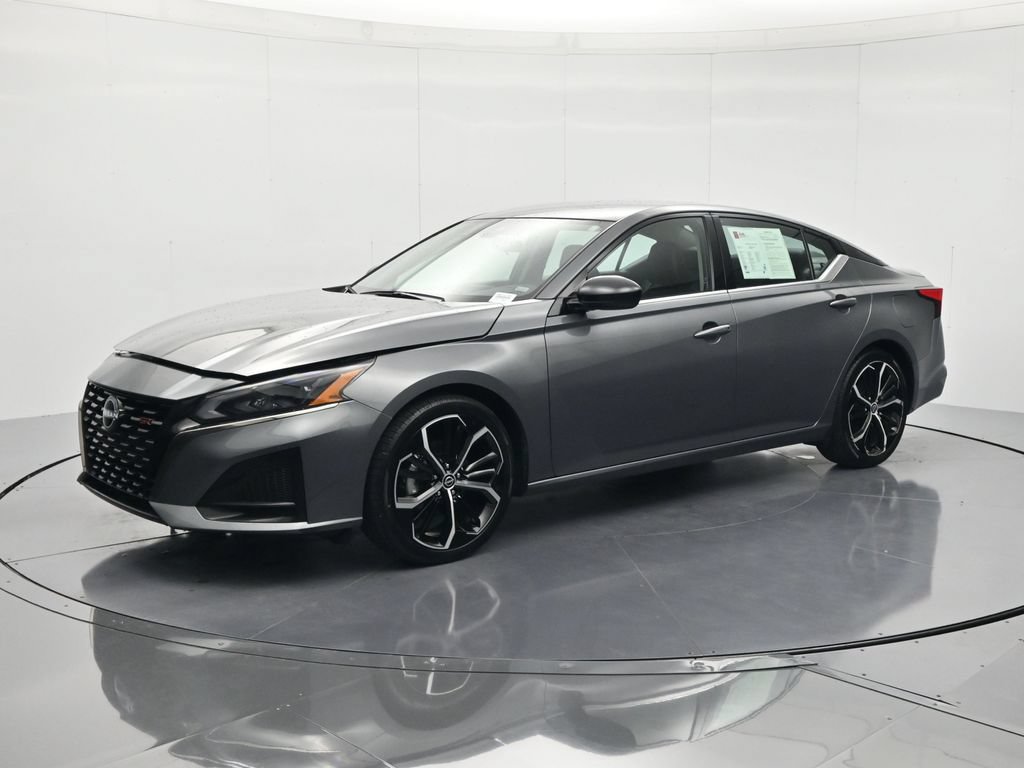 Used 2025 Nissan Altima 2.5 SR Sedan