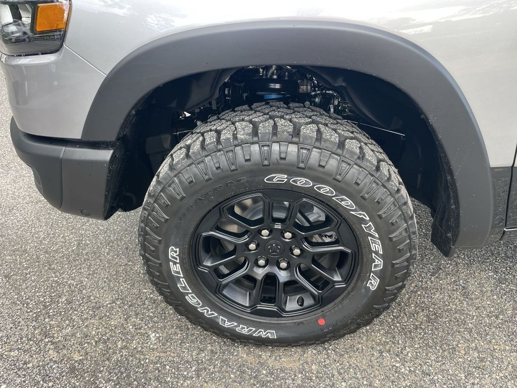 2026 RAM 1500 Rebel - Photo 10