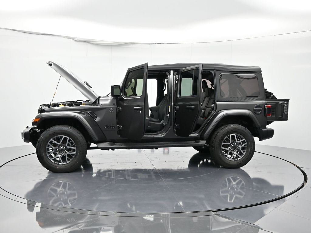 2025 Jeep Wrangler 4-Door Sahara - Photo 48