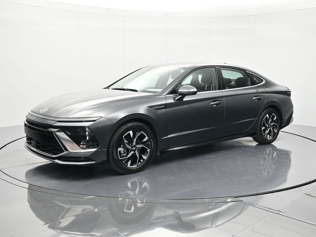 Used 2025 Hyundai Sonata SEL Sedan